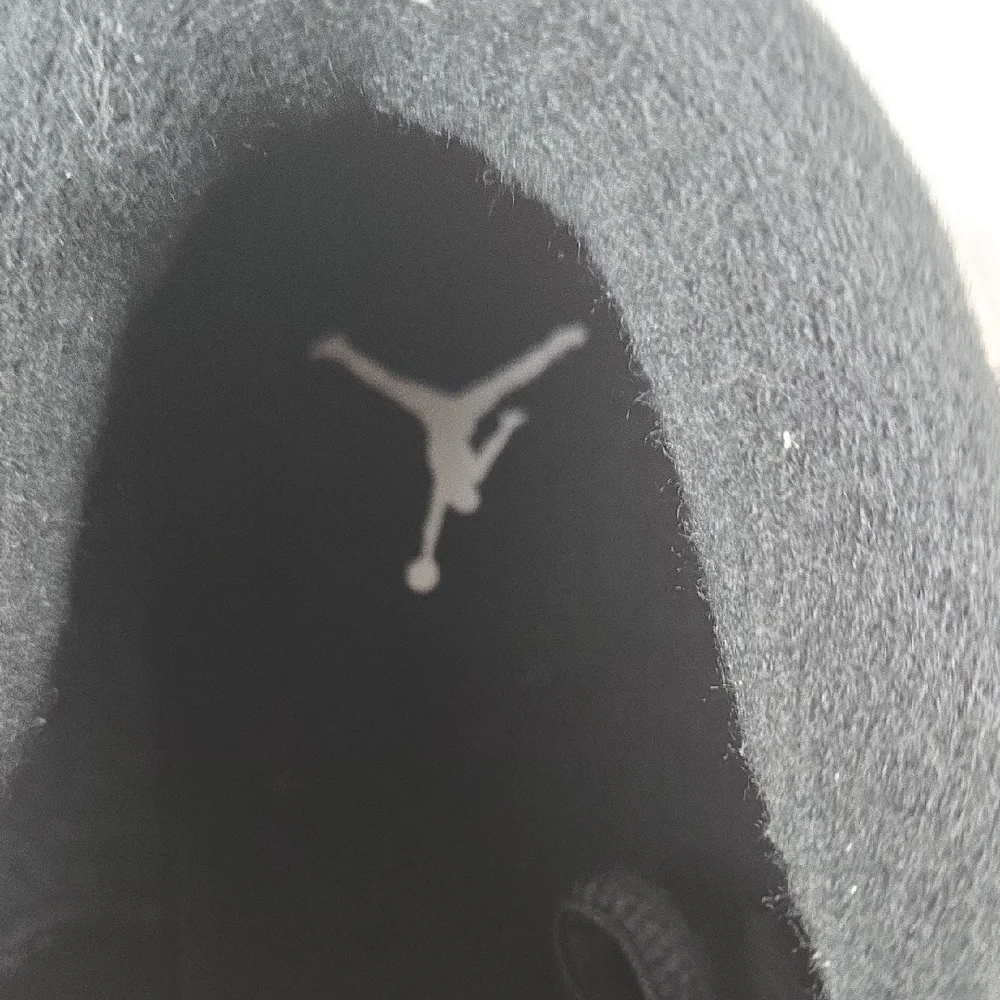 Nike Black Low-Top‎ Sneakers with Rubber Sole